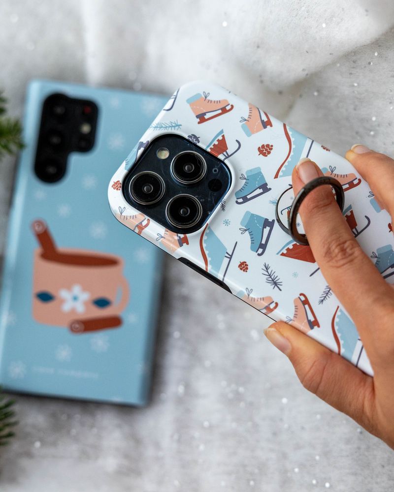 Kış desenli kılıf üzerinde siyah telefon yüzüğü